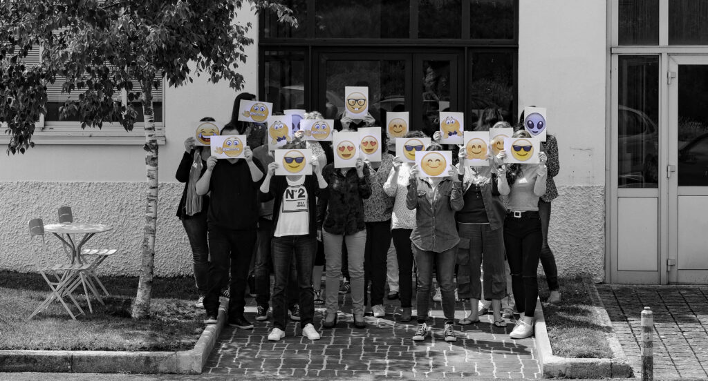 qui sommes nous photo 1 une çquipe au coeur... copie